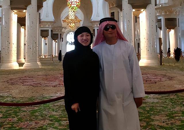 扫地出门如今落魄全身仅剩2000元!开元棋牌8年狂赚4亿的电器大王被妻(图4) 扫地出门如今落魄全身仅剩2000元!开元棋牌8年狂赚4亿的电器大王被妻(图4)